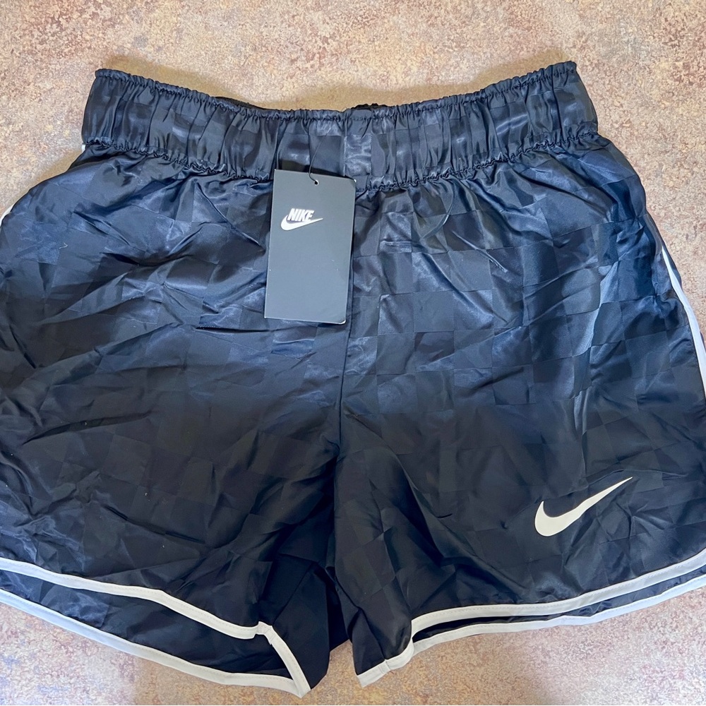 Nike Jogger Shorts • Womens Size Small • black and white • checkered 604712